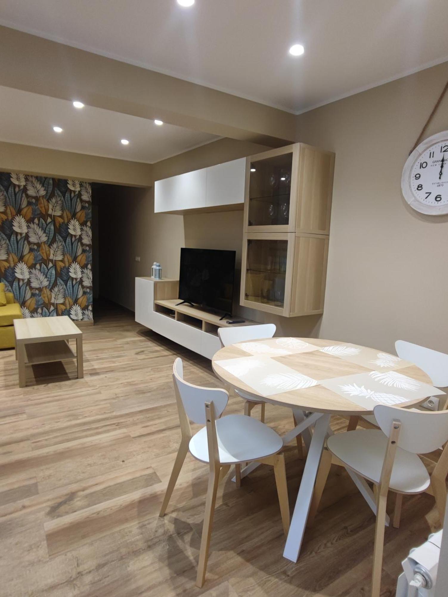 Apartamento Gael- Plaza Espana Avilés Exteriör bild